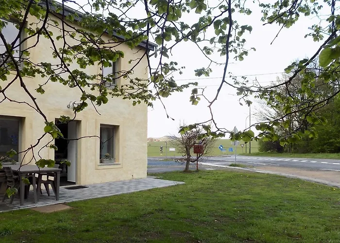 Modern Holiday Home In Florenville With Garden