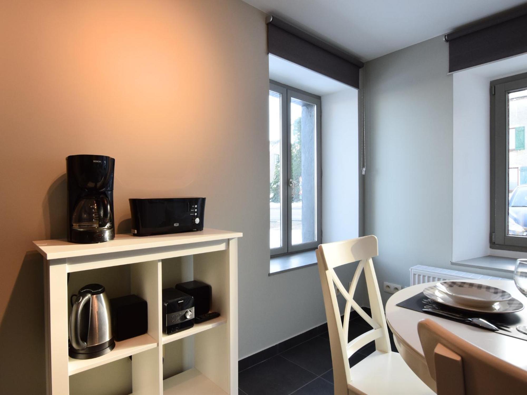 Modern In Florenville With Garden