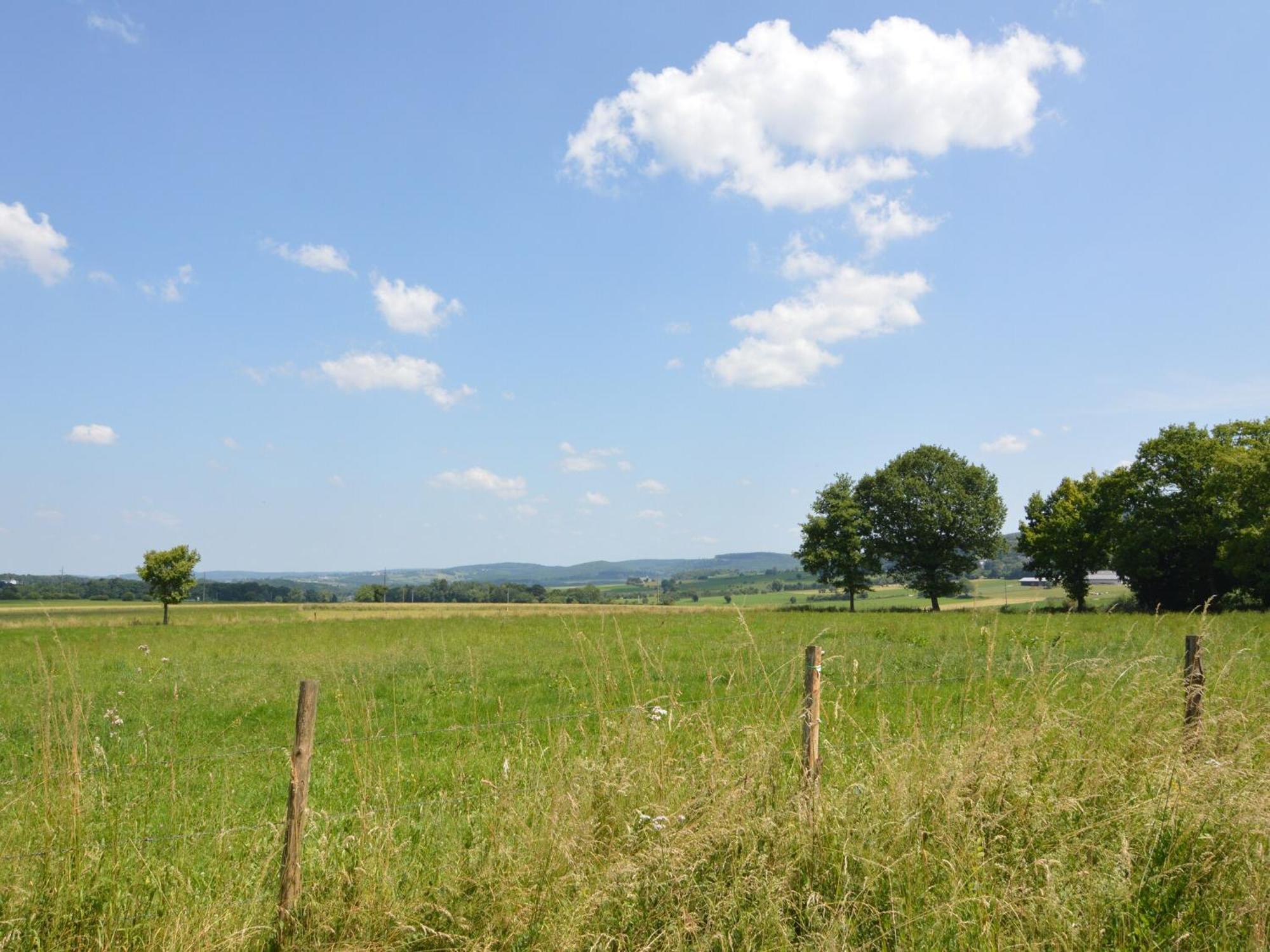 Modern In Florenville With Garden * Chassepierre