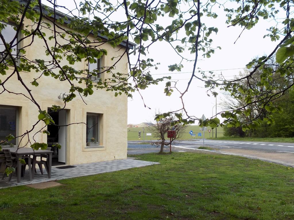 Modern In Florenville With Garden Vakantiehuis Chassepierre